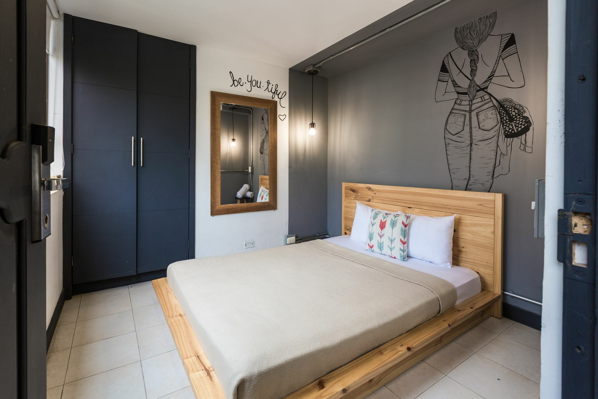 Selina Hotel 3*